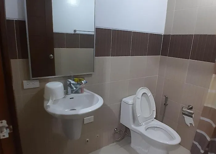 Stunning Ocean View Over Dusit Thani - 18th Floor Apartment *